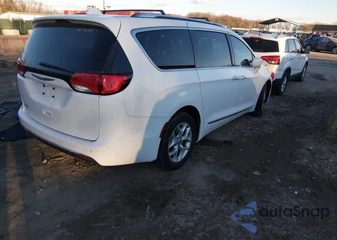 2017 Chrysler Pacifica Touring-L Plus z USA, uszkodzony, nr VIN 2C4RC1EG9HR543701